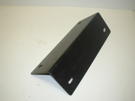 Mazan Flash Of The Blade Cabinet Section Angled Attaching Bracket (Item #75) $17.99